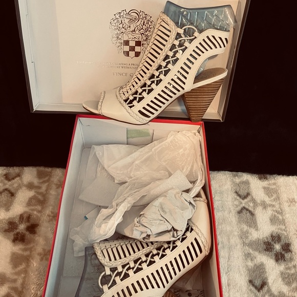 Vince Camuto E-Shantel Sling back - Picture 2 of 6